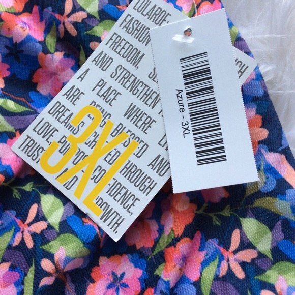 🎈SALE🎈NWT LuLaRoe Azure Skirt in Floral Print - Picture 3 of 6